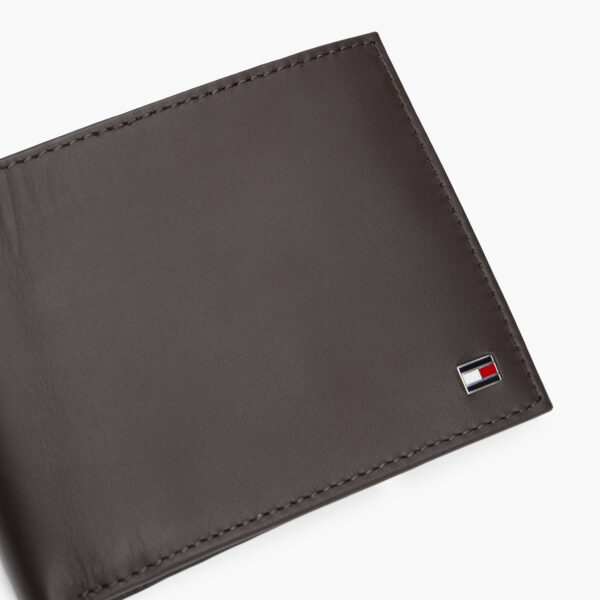 Small Embossed Bifold Wallet Tommy - THAM0AM00651