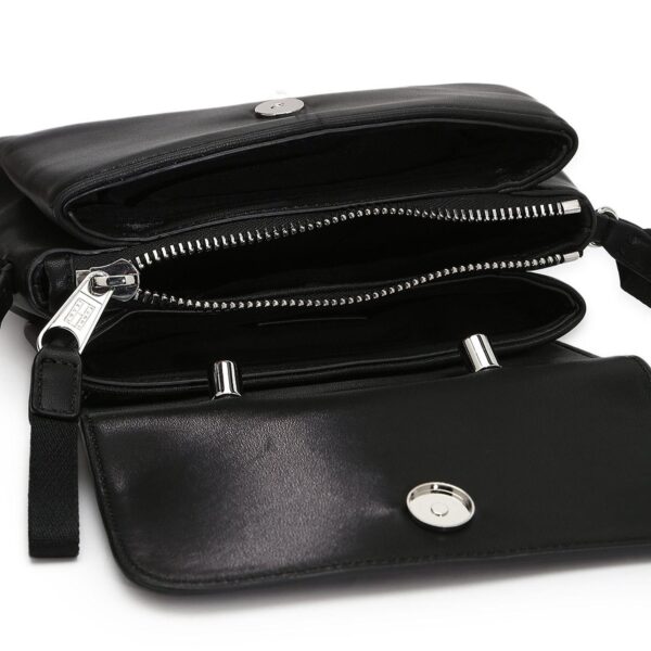 Metal Logo Flap Crossbody Bag Black Tommy - TJAW0AW17296