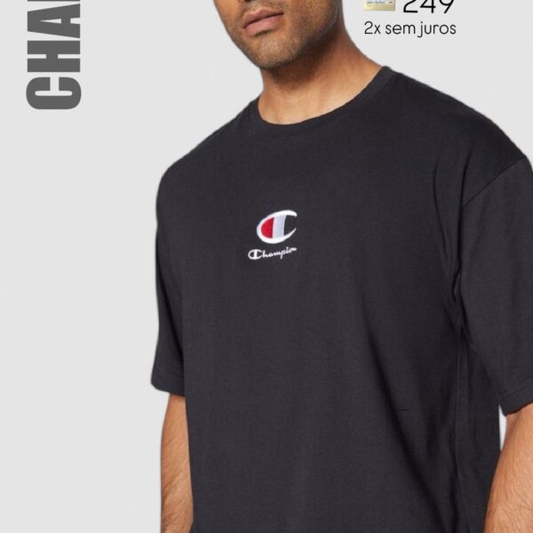 Camiseta Champion Preto com simbolo grande na frente • Ref 220270