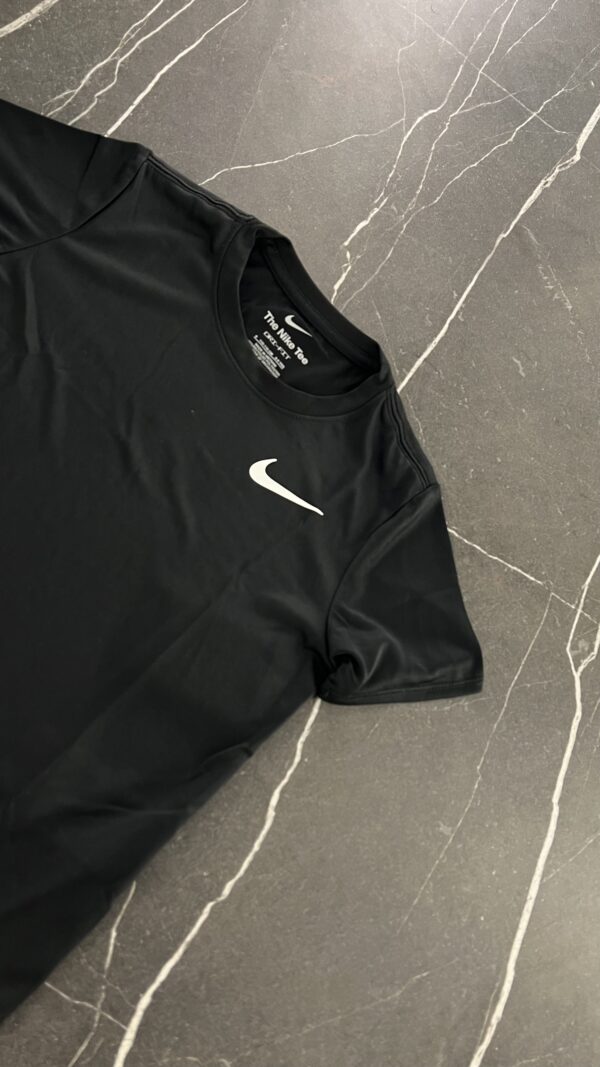 CAMISETA NIKE INFANTIL REF: 86M494