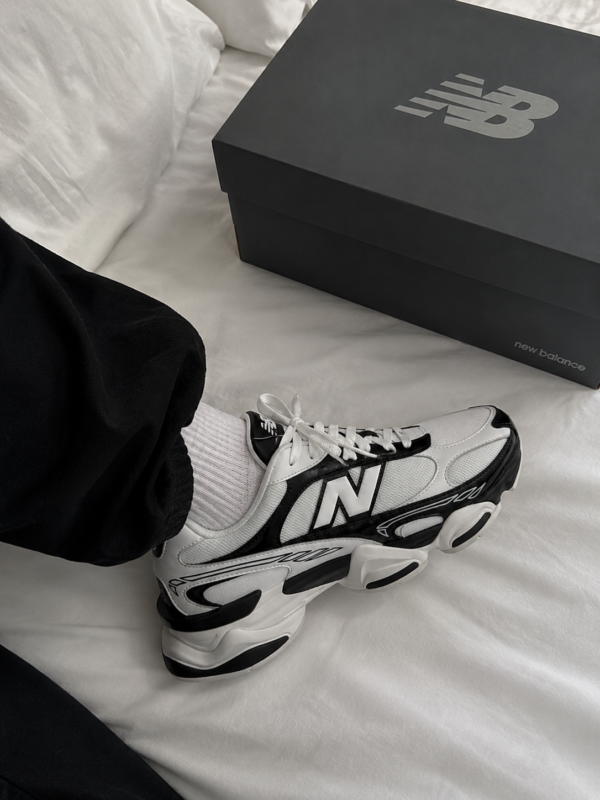 New Balance 9060 Unisex – U906076N