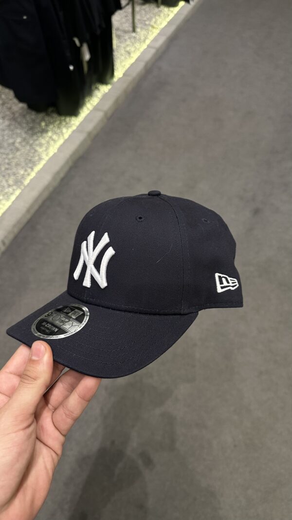 BONÉ NEW ERA CALLIGRAPHIC – 60871796