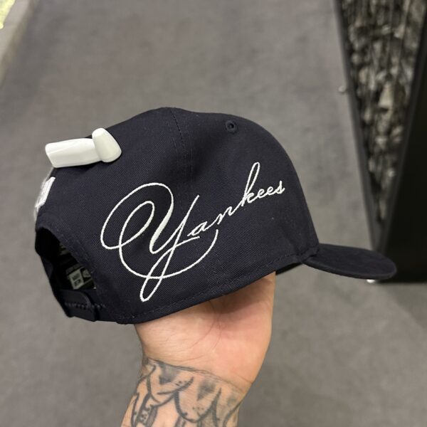 BONÉ NEW ERA CALLIGRAPHIC - 60871796