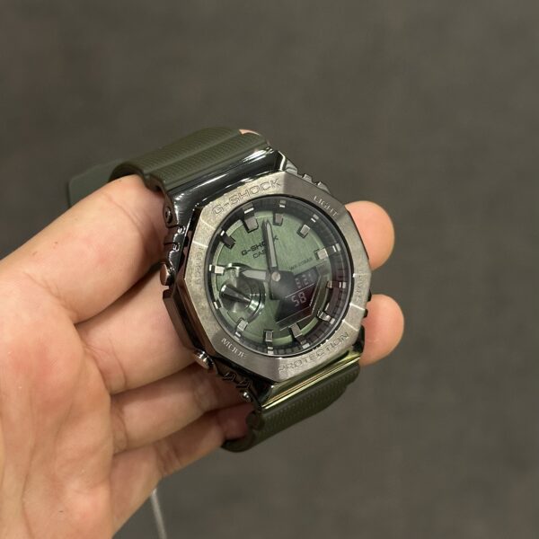 RELÓGIO G-SHOCK - GM-2100B-3ADR